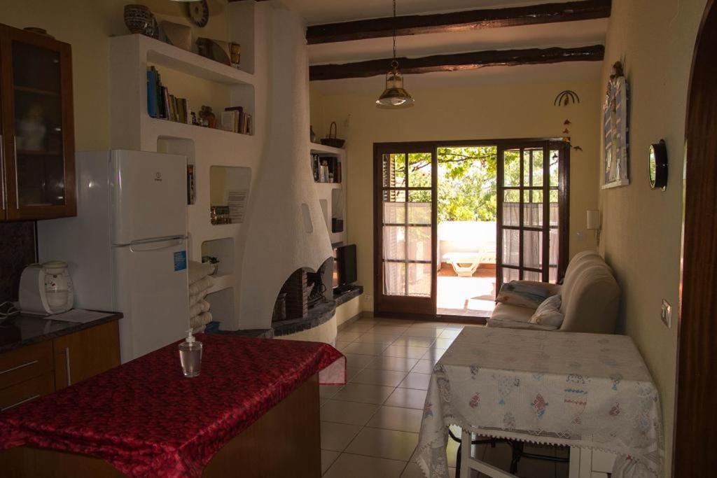 Villa Casita Blanca Con Fibra Optica Y Piscina Cominutaria Tossa de Mar Exterior foto